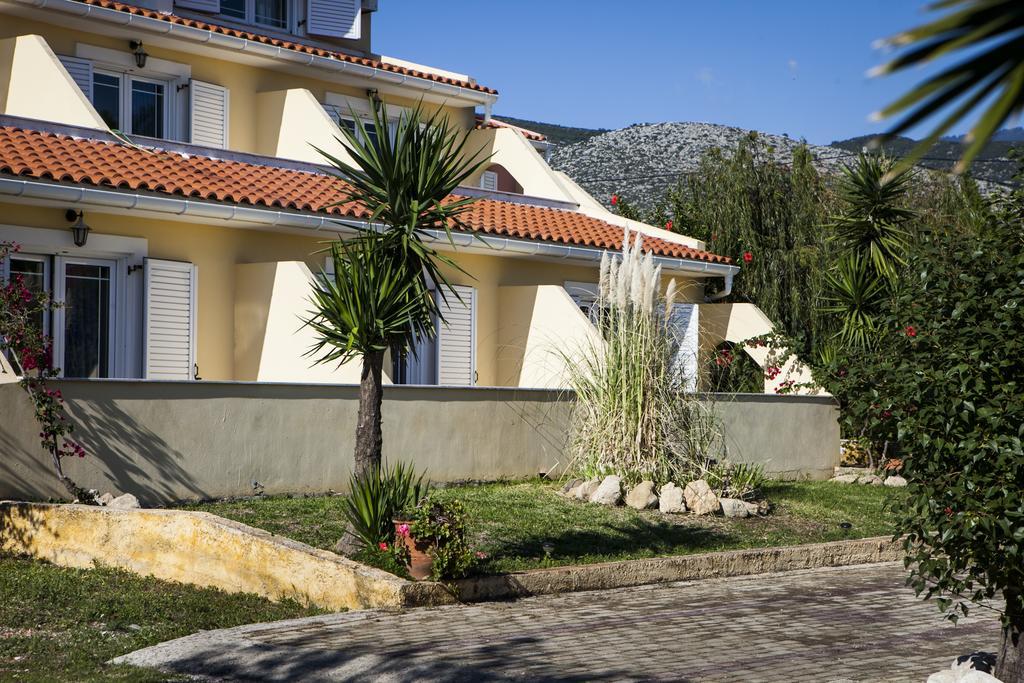 Pegasos Studios Karavádhos Exterior foto